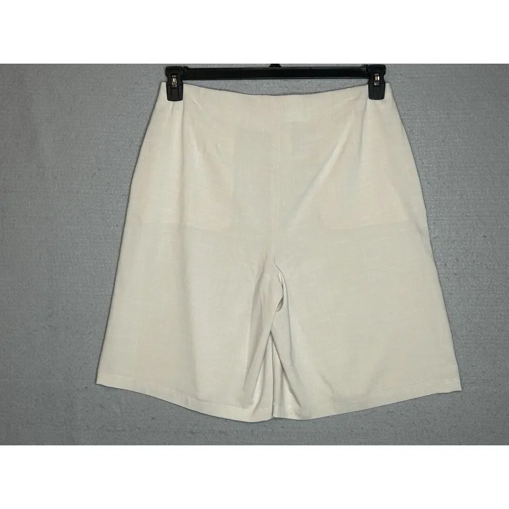 NWT Misook Bermuda Womens Medium Knee Length Wide Leg Tan Shorts Stretch - Picture 3 of 10